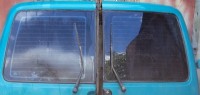 Стекло задней распашной двери VW T4 с обогревом 7D0845502 правое
