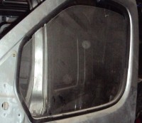 Стекло левой двери LDV Maxus 561441005